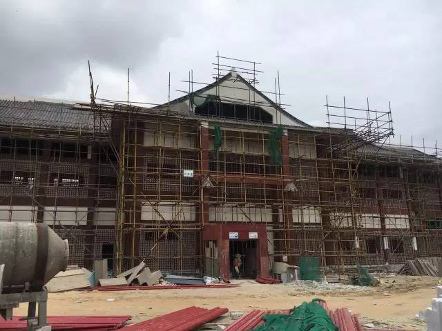 ?；◢u五國(guó)溫泉城日式溫泉規(guī)劃建設(shè)現(xiàn)場(chǎng)