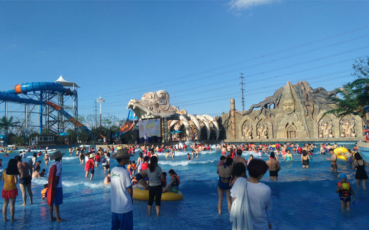 蘇州樂園森林水世界游樂區海浪池